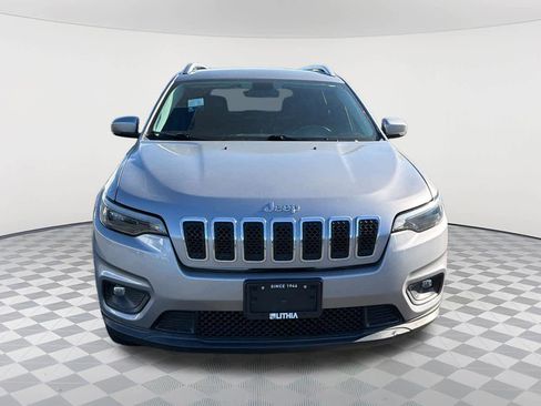 Used 2020 Jeep Cherokee Latitude Plus image 2