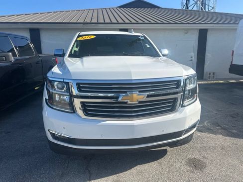 Used 2016 Chevrolet Suburban LTZ RWD image 15