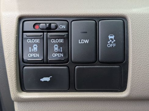 Used 2014 Honda Odyssey EX-L image 31