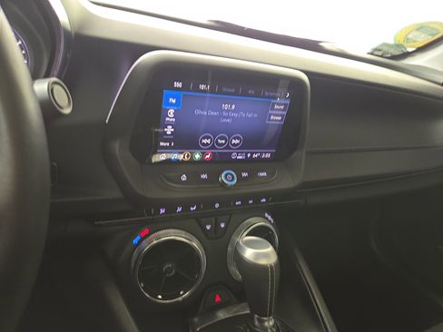 Certified 2022 Chevrolet Camaro LT image 21