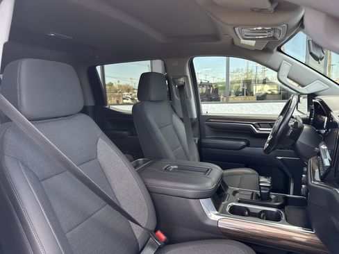 Used 2022 Chevrolet Silverado 1500 RST image 44