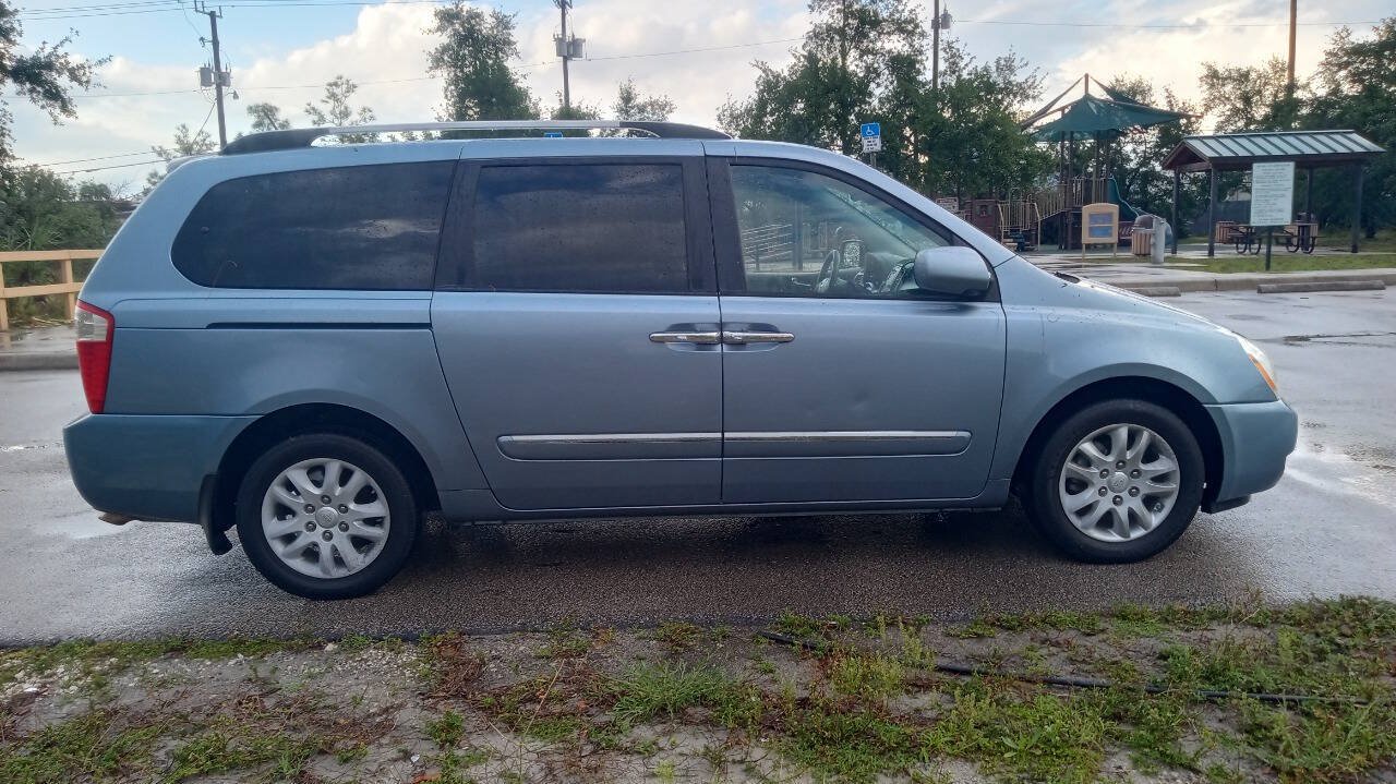 Used 2010 Kia Sedona EX w/ Luxury Pkg FWD image 5