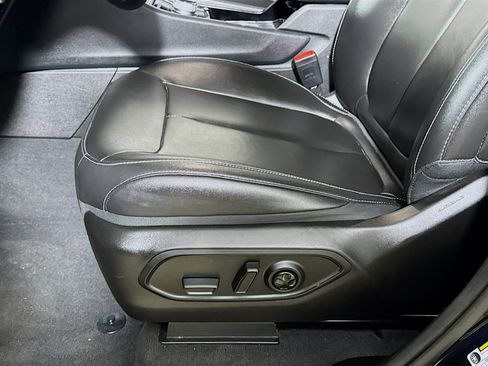 Used 2023 Jeep Grand Cherokee L Limited image 22