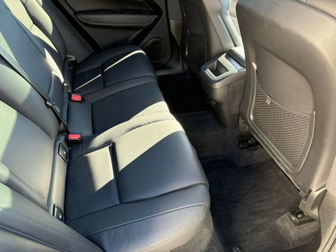 Used 2023 Volvo XC60 B5 Plus image 22