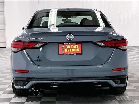 New 2025 Nissan Sentra SR w/ SR Premium Package image 4