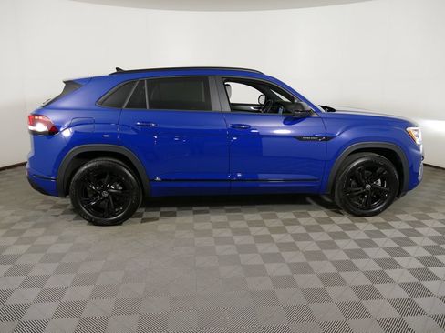 Used 2025 Volkswagen Atlas Cross Sport SEL R-Line AWD/4WD image 2