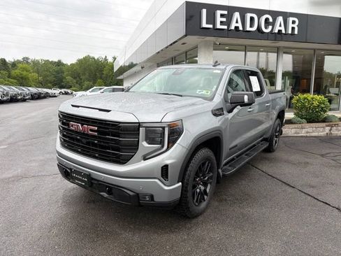 Used 2025 GMC Sierra 1500 Elevation AWD/4WD image 1