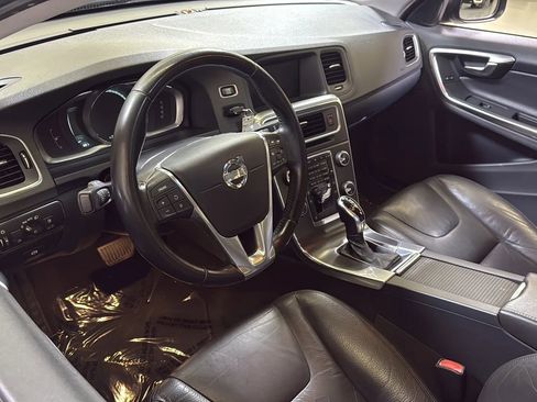Used 2014 Volvo S60 T5 FWD image 18
