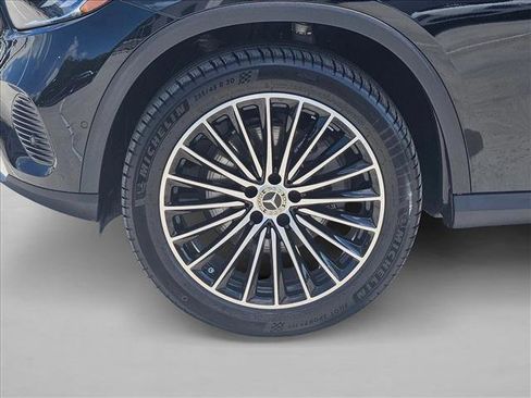 Certified 2026 Mercedes-Benz GLC 300 image 24