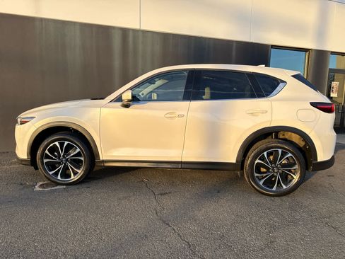 Used 2023 MAZDA CX-5 AWD 2.5 S w/ Premium Plus Pkg image 2