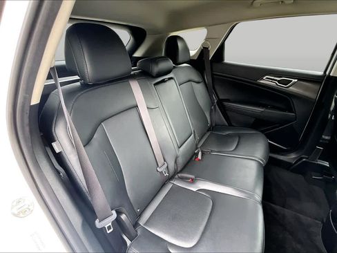 Certified 2024 Kia Sportage EX AWD/4WD image 18