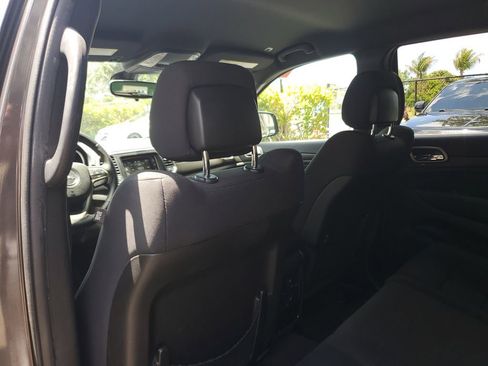 Used 2017 Jeep Grand Cherokee Laredo w/ Quick Order Package 2BE RWD image 13