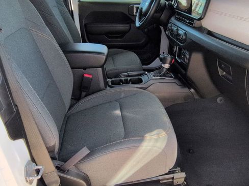 Used 2024 Jeep Wrangler Sport image 19