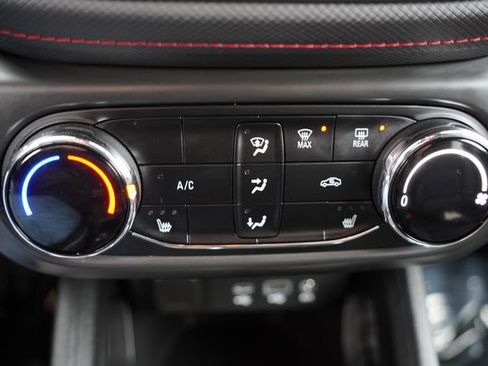 Used 2023 Chevrolet TrailBlazer RS image 24