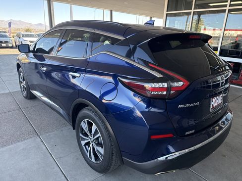 Used 2023 Nissan Murano SV image 6