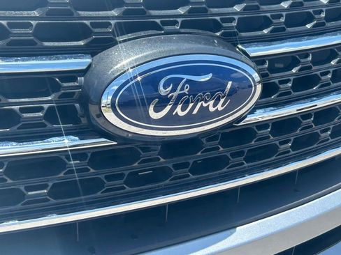 Certified 2022 Ford Explorer XLT w/ Equipment Group 202A image 19