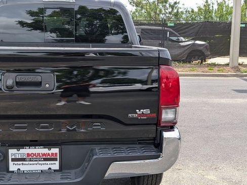 Used 2023 Toyota Tacoma SR5 RWD image 6
