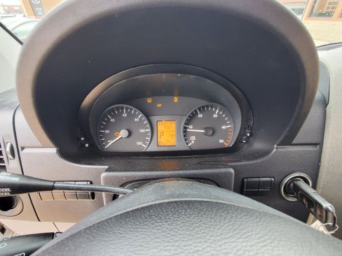 Used 2008 Dodge Sprinter 2500 image 9