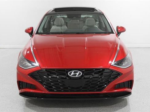 Used 2020 Hyundai Sonata SEL w/ Premium + Sunroof Package FWD image 2