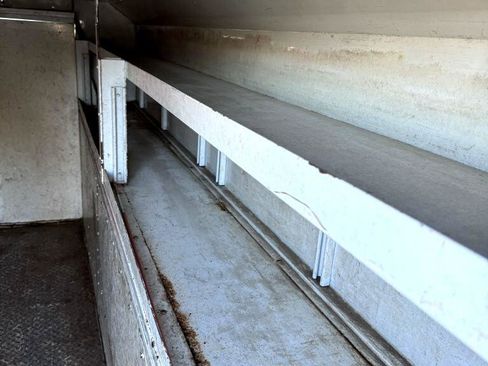 Used 2010 Ford E-350 and Econoline 350 Super Duty image 21