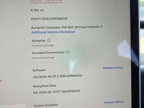 Used 2023 Tesla Model 3 Performance image 6