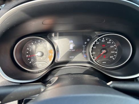 Used 2021 Jeep Compass 80th Special Edition image 14