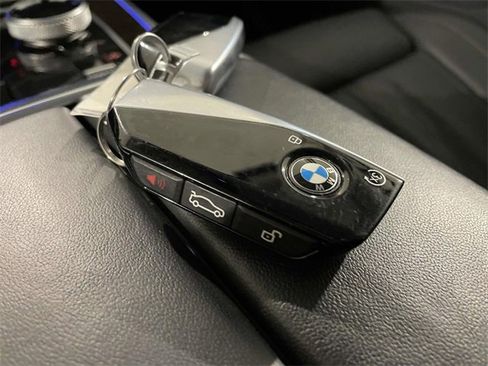 Used 2023 BMW X7 xDrive40i w/ Executive Package image 51