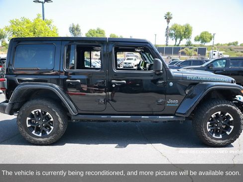 Used 2024 Jeep Wrangler Unlimited Rubicon 4xe image 7