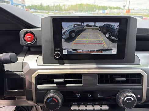 Used 2025 Toyota Tacoma TRD Off-Road AWD/4WD image 26