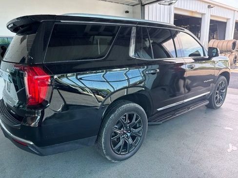 Used 2023 GMC Yukon SLT w/ SLT Premium Package RWD image 6