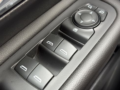 Used 2023 GMC Terrain AT4 AWD/4WD image 29