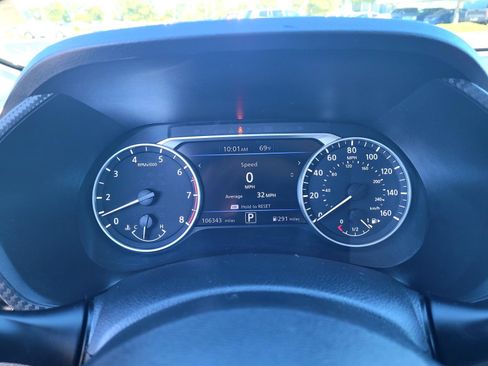 Used 2020 Nissan Sentra SV w/ SV Premium Package FWD image 28