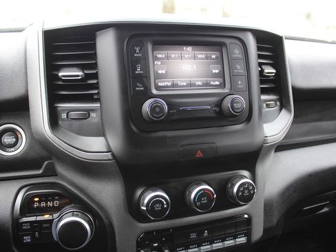 Used 2024 RAM 3500 Tradesman w/ Chrome Appearance Group image 16