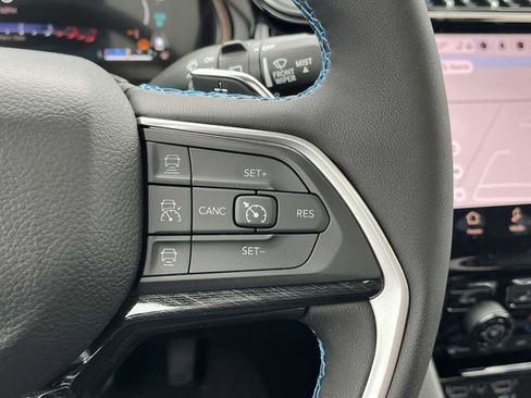 New 2024 Jeep Grand Cherokee Trailhawk w/ Luxury Tech Group III image 21