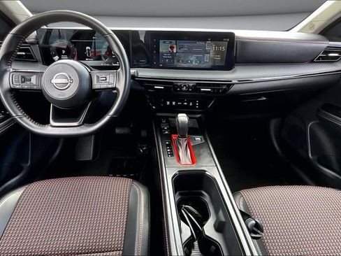 Certified 2025 Nissan Kicks SR AWD/4WD image 7