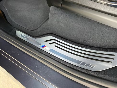 Used 2019 BMW X7 xDrive50i w/ M Sport Package image 40