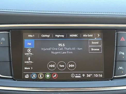 Used 2023 Buick Enclave Essence image 32