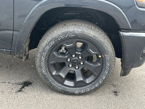 New 2026 RAM 1500 4x4 Crew Cab image 13