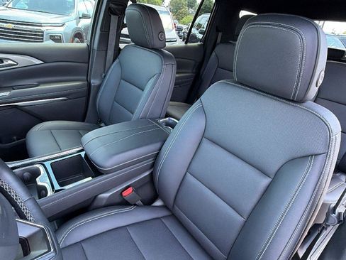 New 2026 Chevrolet Traverse LT w/ Driver Confidence Package FWD image 14
