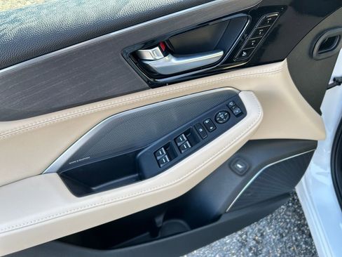 New 2026 Acura MDX SH-AWD image 13