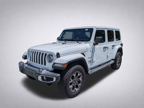 Used 2022 Jeep Wrangler Unlimited Sahara w/ LED Lighting Group AWD/4WD image 8