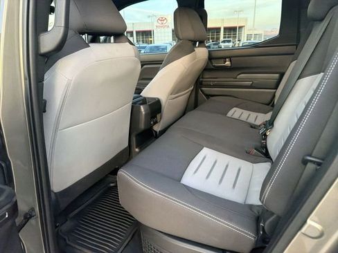 Used 2025 Toyota Tacoma TRD Off-Road image 27