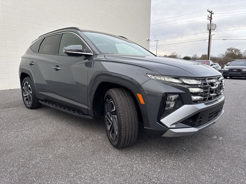 Used 2025 Hyundai Tucson Limited image 3