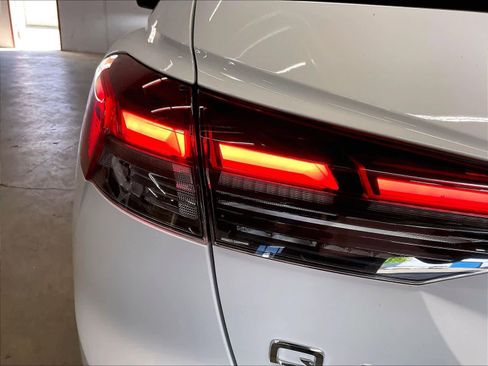 Used 2023 Audi Q4 e-tron Premium Plus w/ Premium Plus image 30