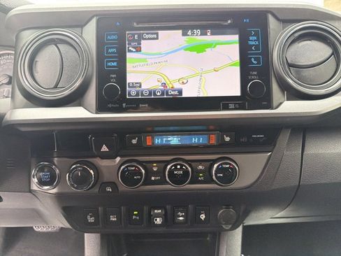 Used 2018 Toyota Tacoma TRD Pro image 19