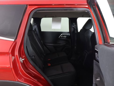 Used 2022 Mitsubishi Outlander ES AWD/4WD image 30