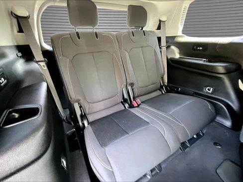 Used 2023 Jeep Grand Cherokee L Laredo w/ Luxury Tech Group I AWD/4WD image 17