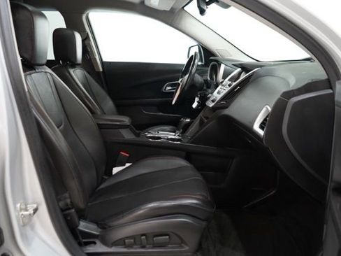 Used 2017 Chevrolet Equinox Premier w/ Enhanced Convenience Package image 38