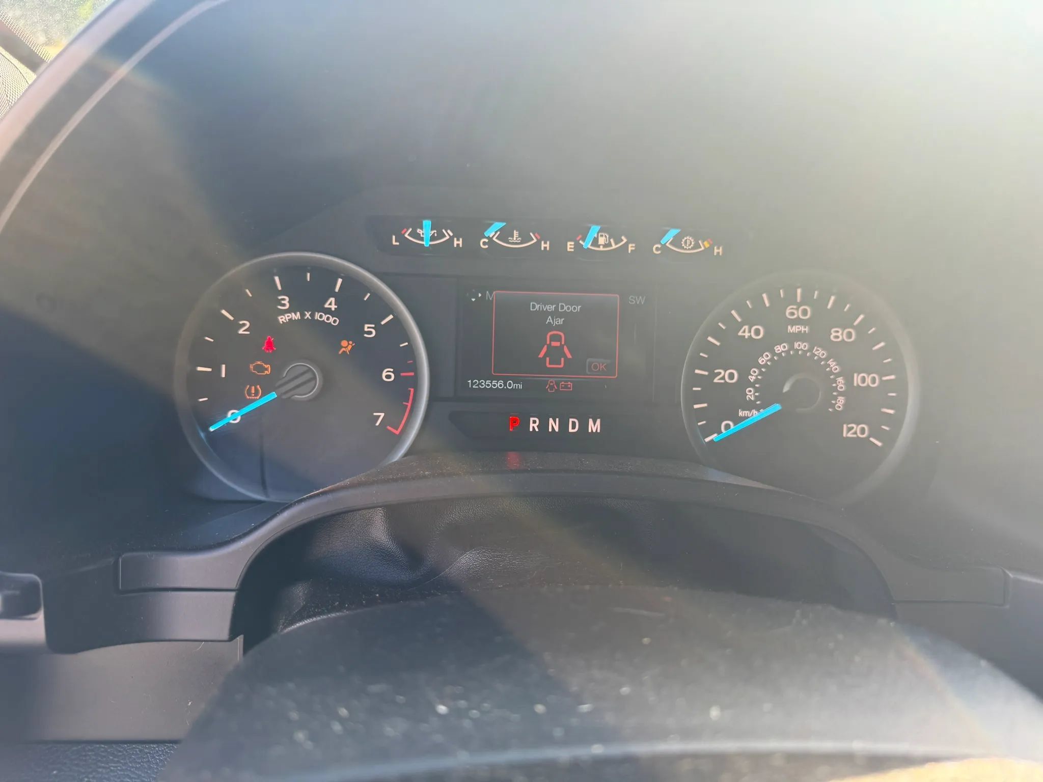 Used 2019 Ford F150 XLT w/ Equipment Group 302A Luxury AWD/4WD image 8