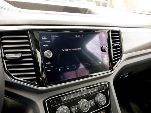 Used 2018 Volkswagen Atlas SEL w/ R-Line Package AWD/4WD image 57